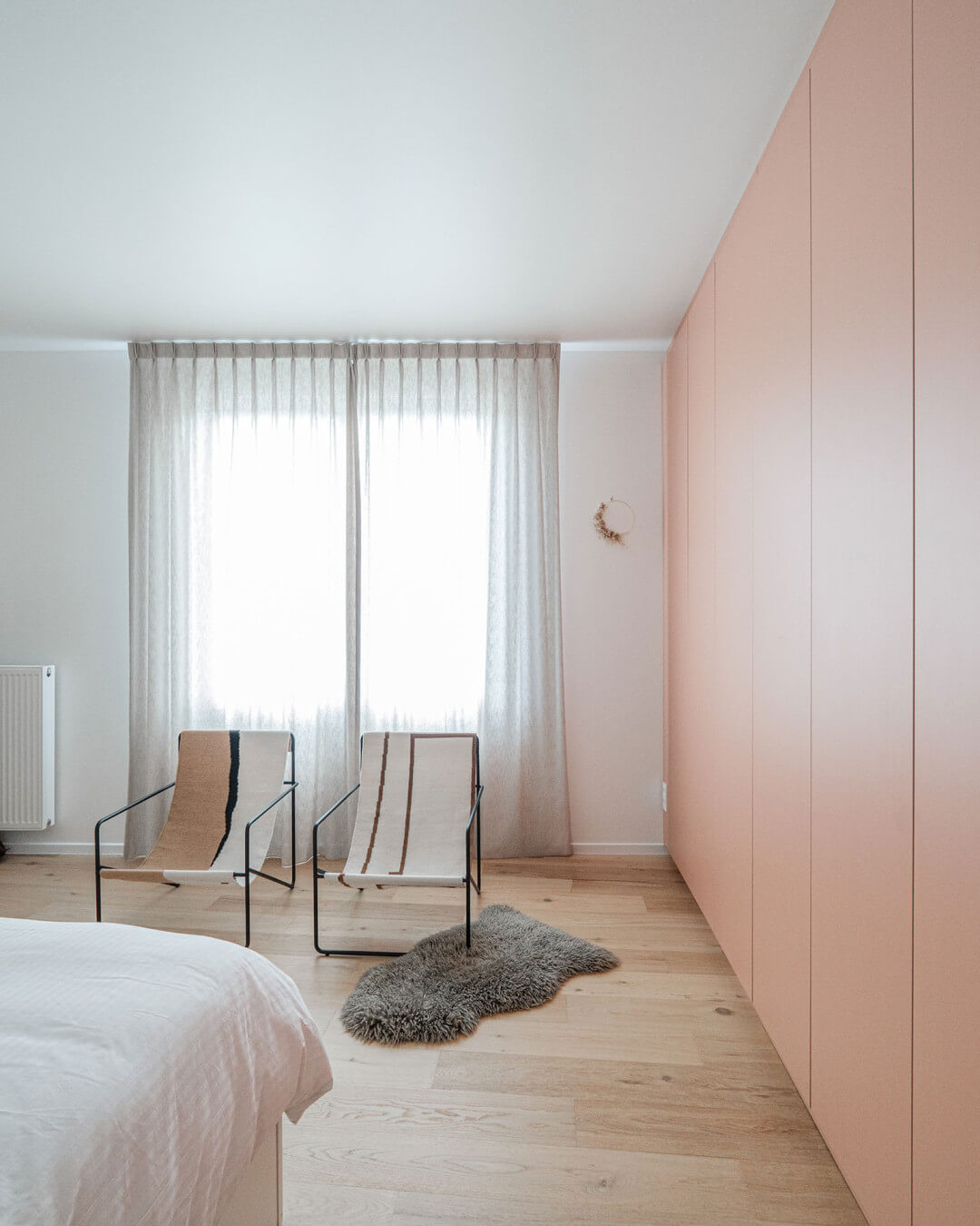 armoire rose sur mesure 
