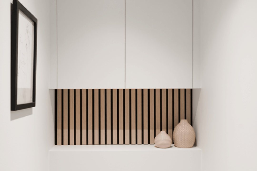 Toilettes avec armoire murale WC Front White et panneaux muraux acoustiques Ivory Oak