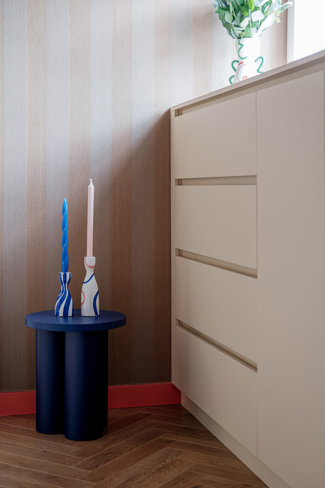 Commode sur mesure avec tiroirs couleur unie Sunset
