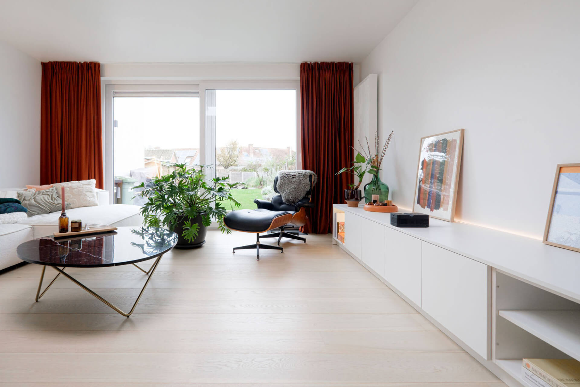 meuble TV blanc sur mesure pour le salon