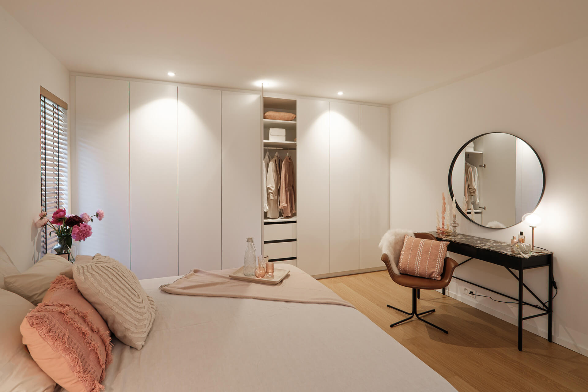 Chambre à coucher avec dressing intégré sur mesure