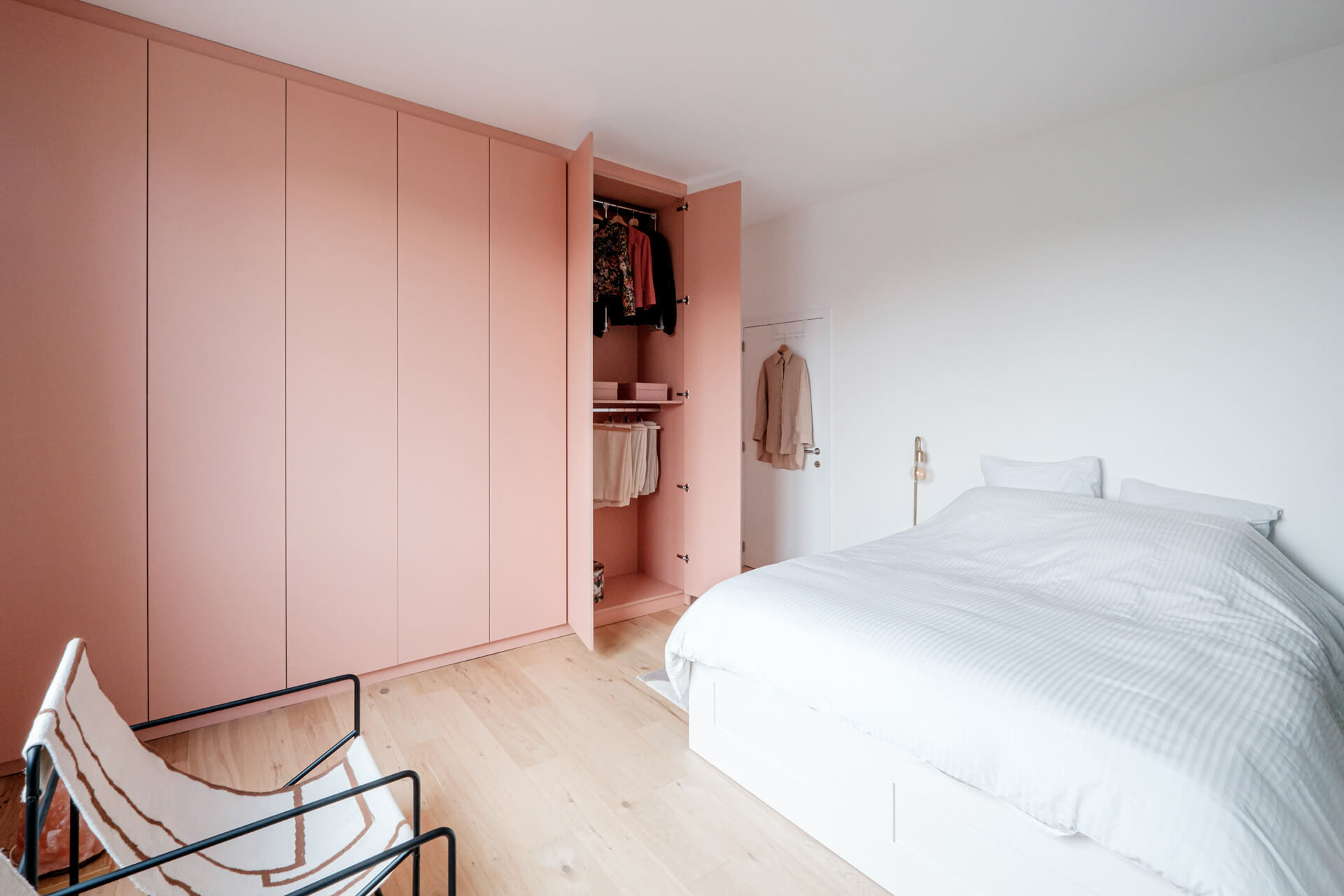 Habillage sur mesure dans la chambre à coucher
