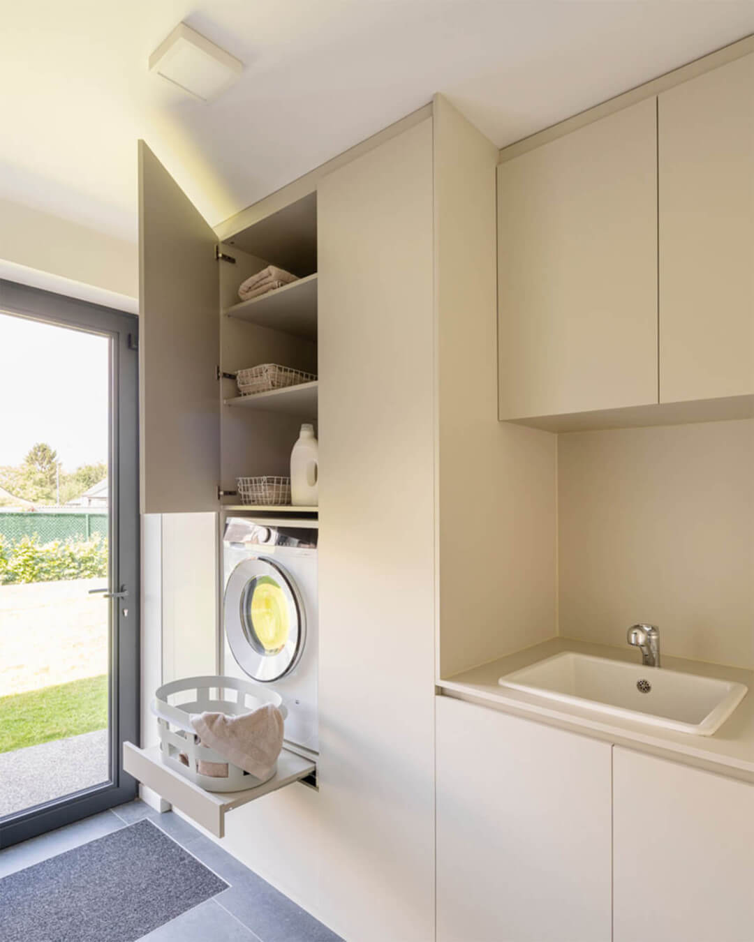 Armoire sur mesure pour les machines à laver en couleur Turtle Grey