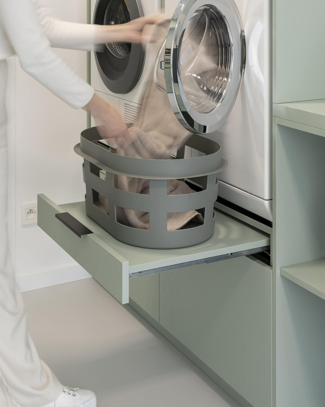 Planche extensible pour machine à laver