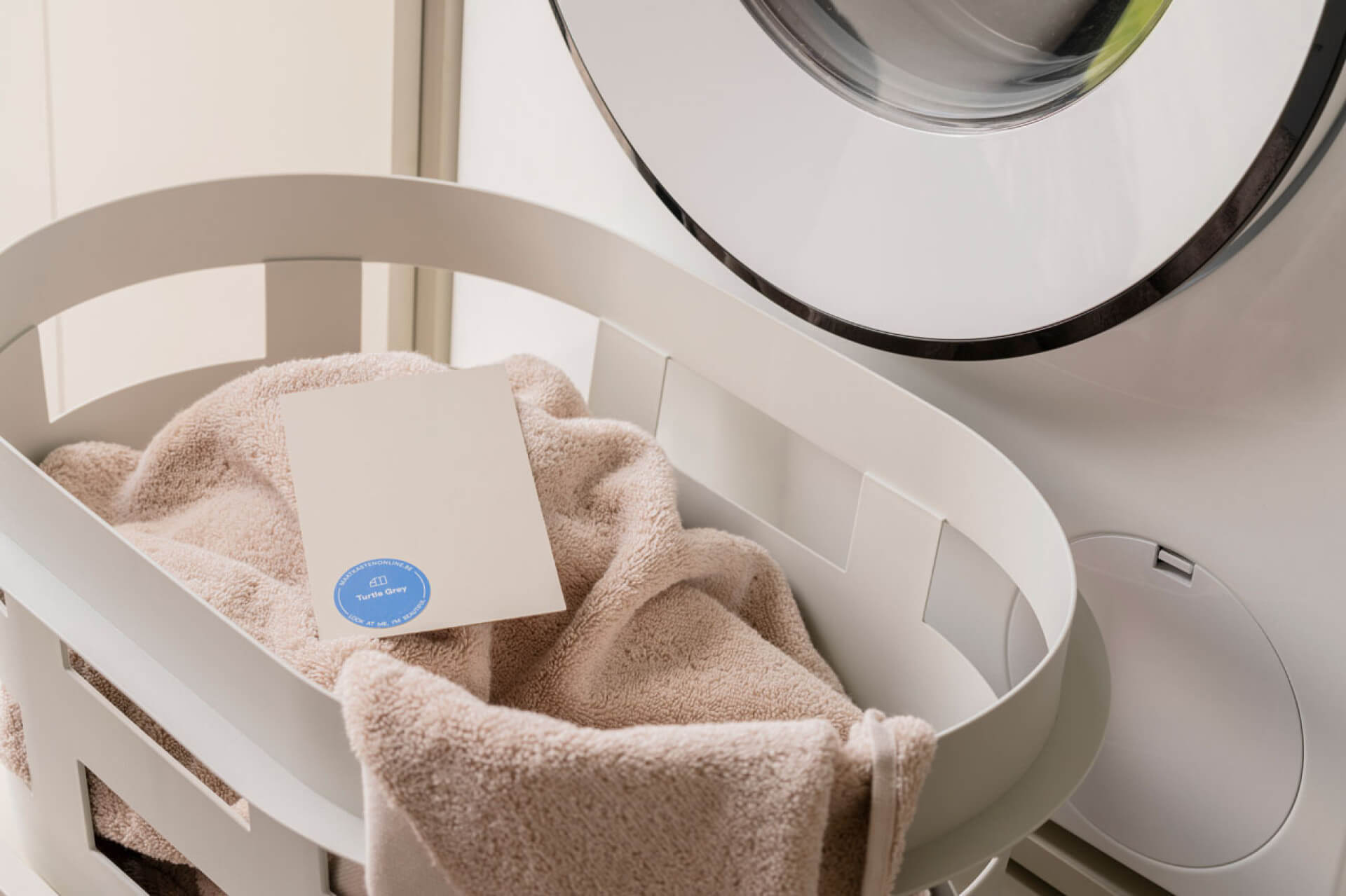 Panier à linge avec un échantillon de couleur gratuit Turtle Grey, de Custoro