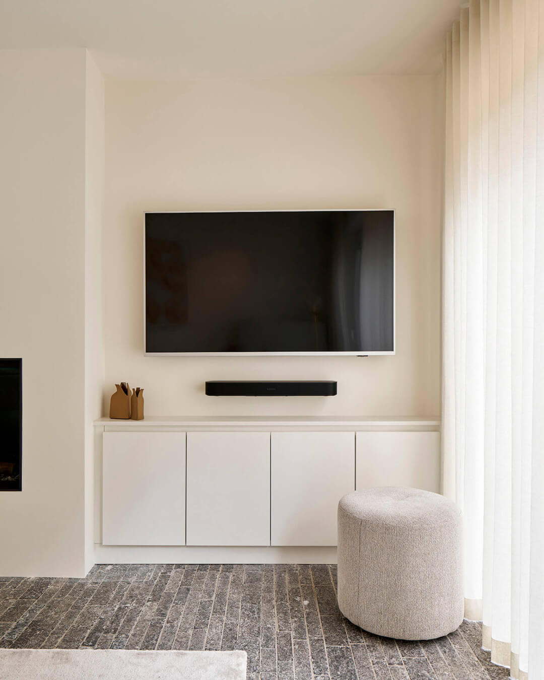 commode sur mesure avec raccordement au gaz caché