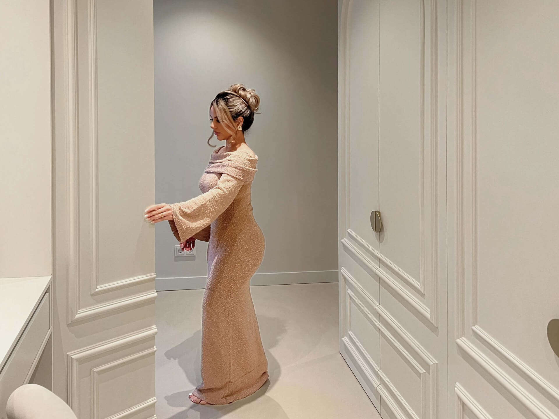 L'influenceuse Armine dans sa loge de Custoro