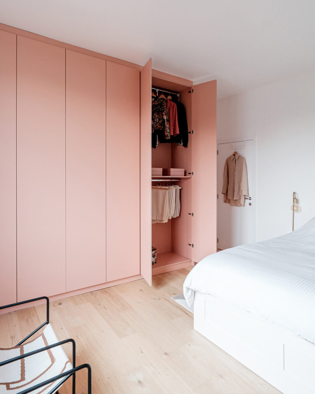 armoire sur mesure pour vêtements 