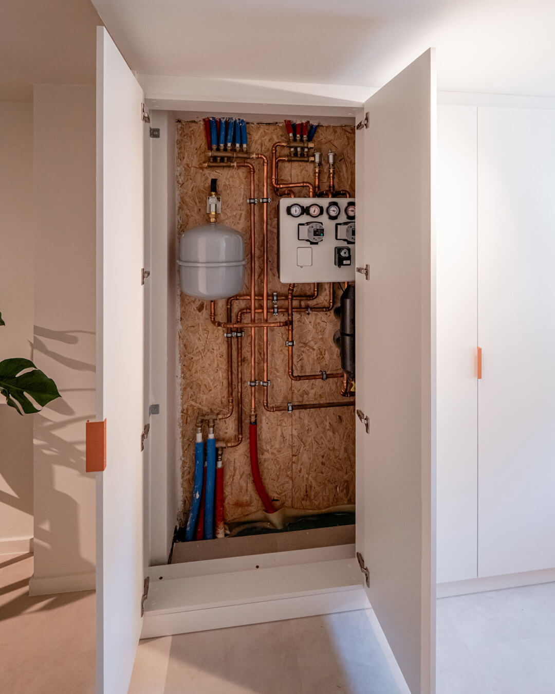 Armoire technique sur mesure, armoire technique sur mesure dans la maison Sundae