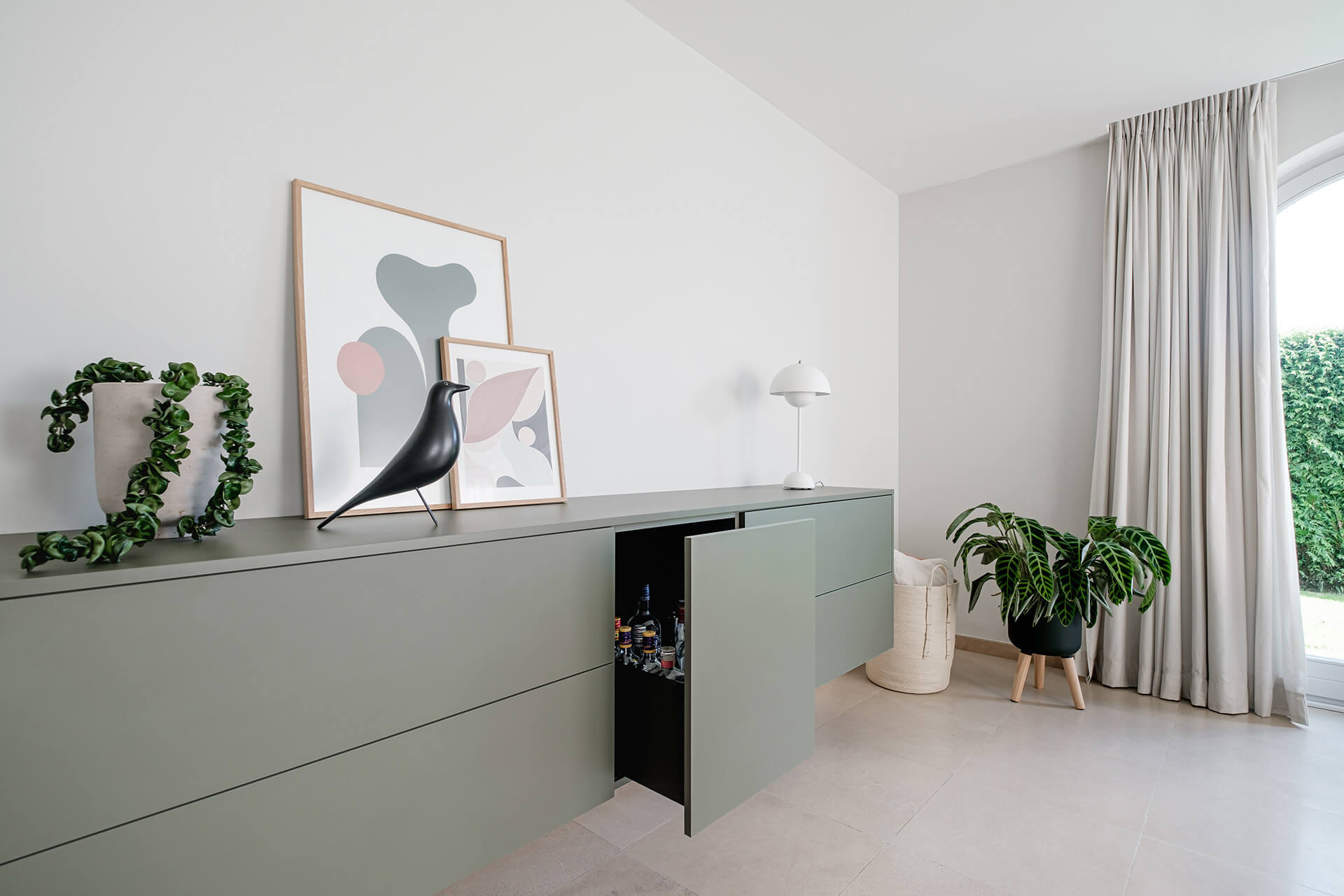 Commode flottante sur mesure couleur Vert Ombre de custoro