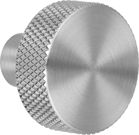 Poignée métallique bouton, vue de face. Diamètre : 3,5 cm, bord texturé à facettes. Disponible sur la boutique en ligne de Custoro.