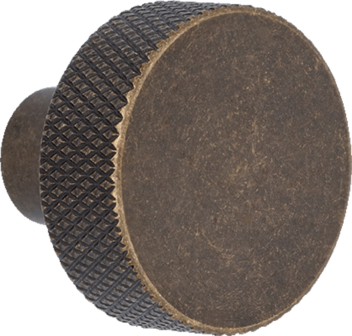 Poignée Button en bronze, vue de face. Structure taillée en diamant, diamètre de 3,5 cm. Provenant de la boutique en ligne de Custoro.
