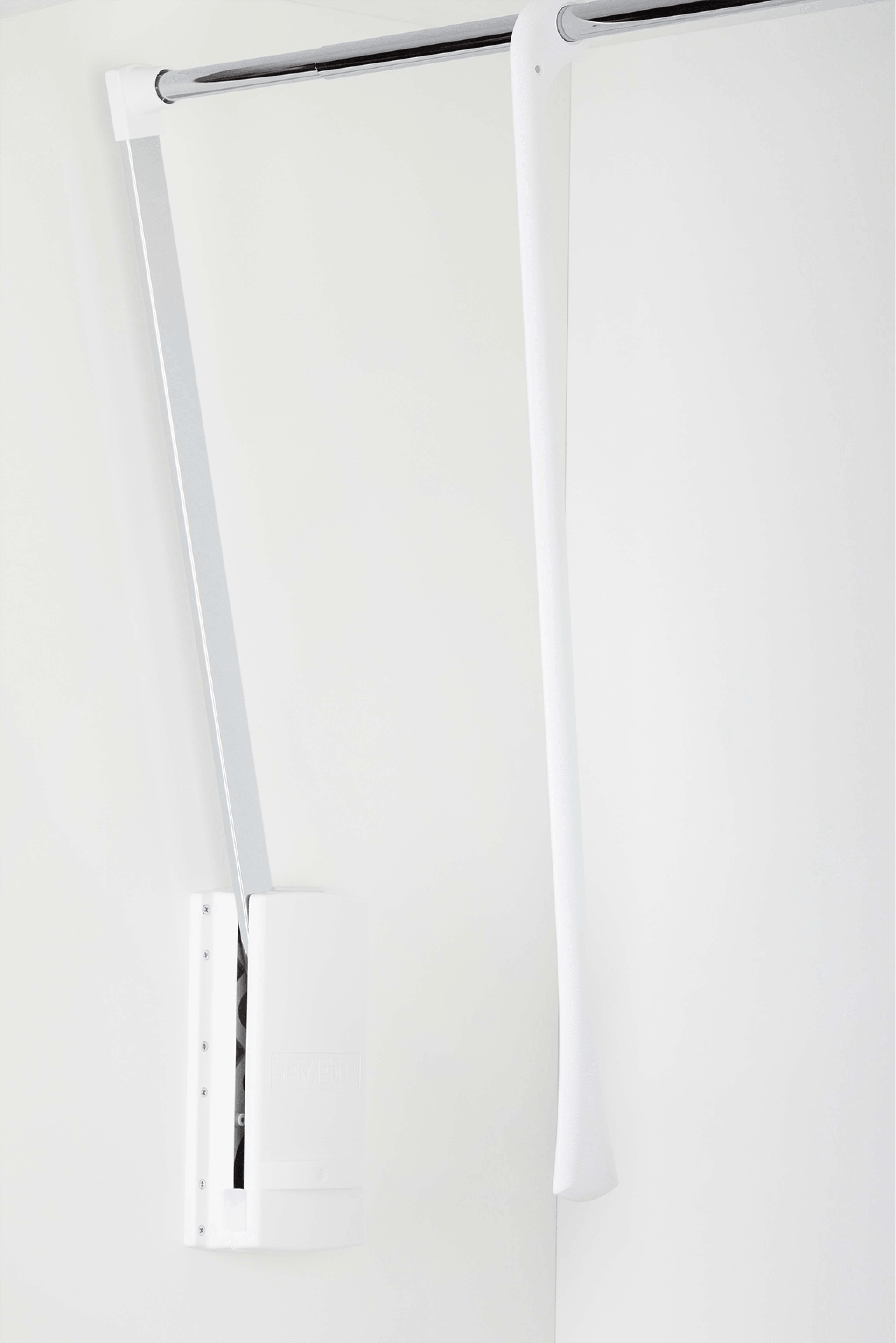 Photo du produit : un élévateur à vêtements blanc pour vos armoires sur mesure. Disponible dans la boutique en ligne Custoro.